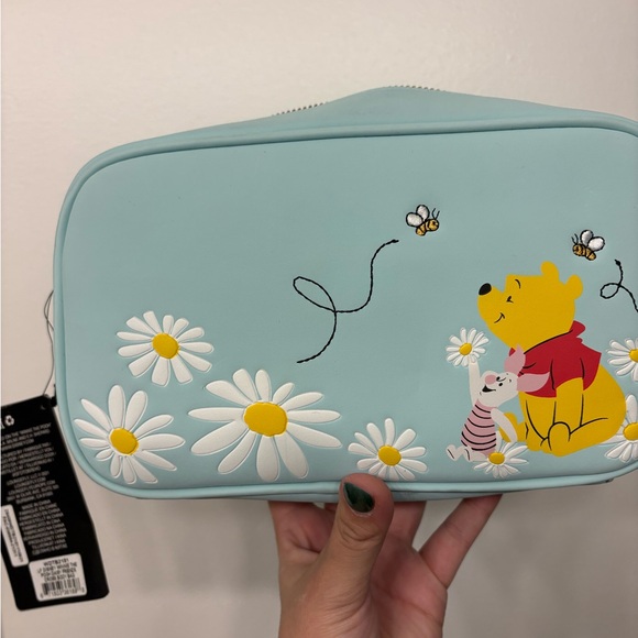 Loungefly Disney NWT Blue Daisy Pooh Crossbody - Picture 4 of 9